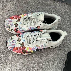 Nike Odyssey React Sneakers Women’s Size 9